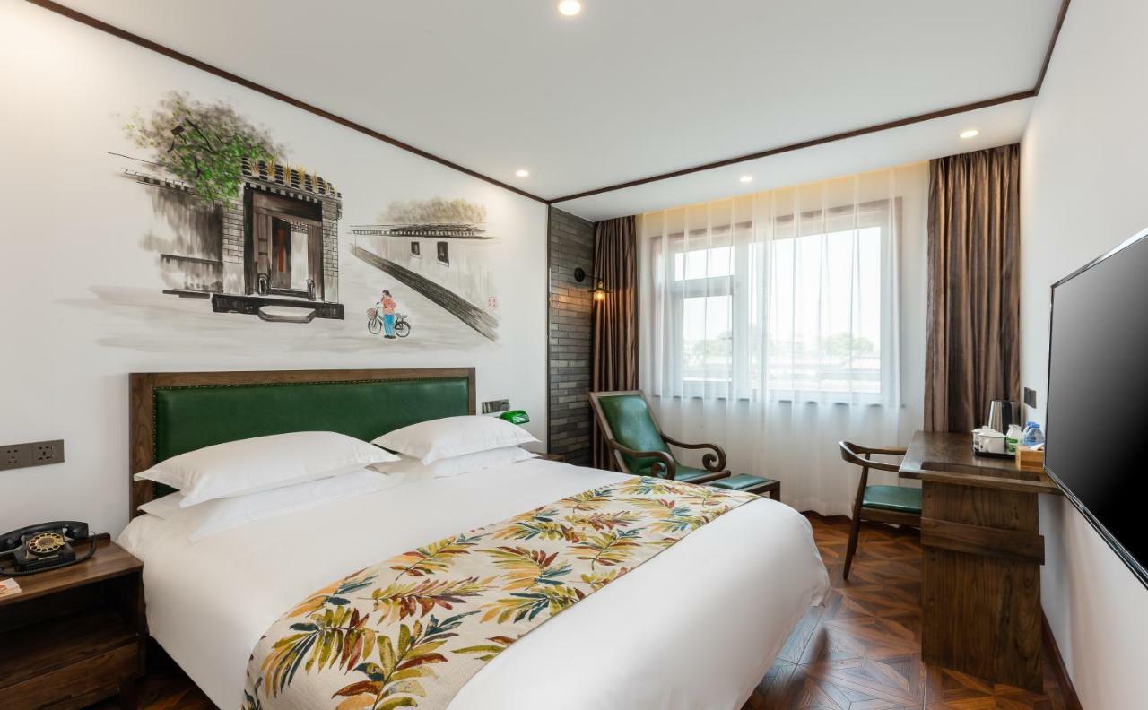 Nostalgia Hotel Near Prince Gong'S Mansion- Beihai Park, Tian'Anmen Square, Nanluoguxiang Hutong, Huguosi Hutong Snack Street, 5 Minutes Walk Away From Ping'Anli Subway Station, Free Ice Cream And Laundry Service,English Communication Well Peking Exteriér fotografie