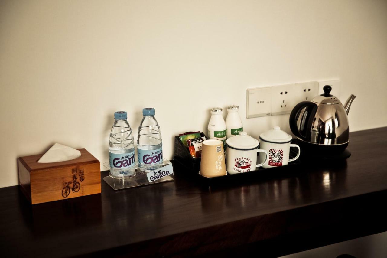 Nostalgia Hotel Near Prince Gong'S Mansion- Beihai Park, Tian'Anmen Square, Nanluoguxiang Hutong, Huguosi Hutong Snack Street, 5 Minutes Walk Away From Ping'Anli Subway Station, Free Ice Cream And Laundry Service,English Communication Well Peking Exteriér fotografie